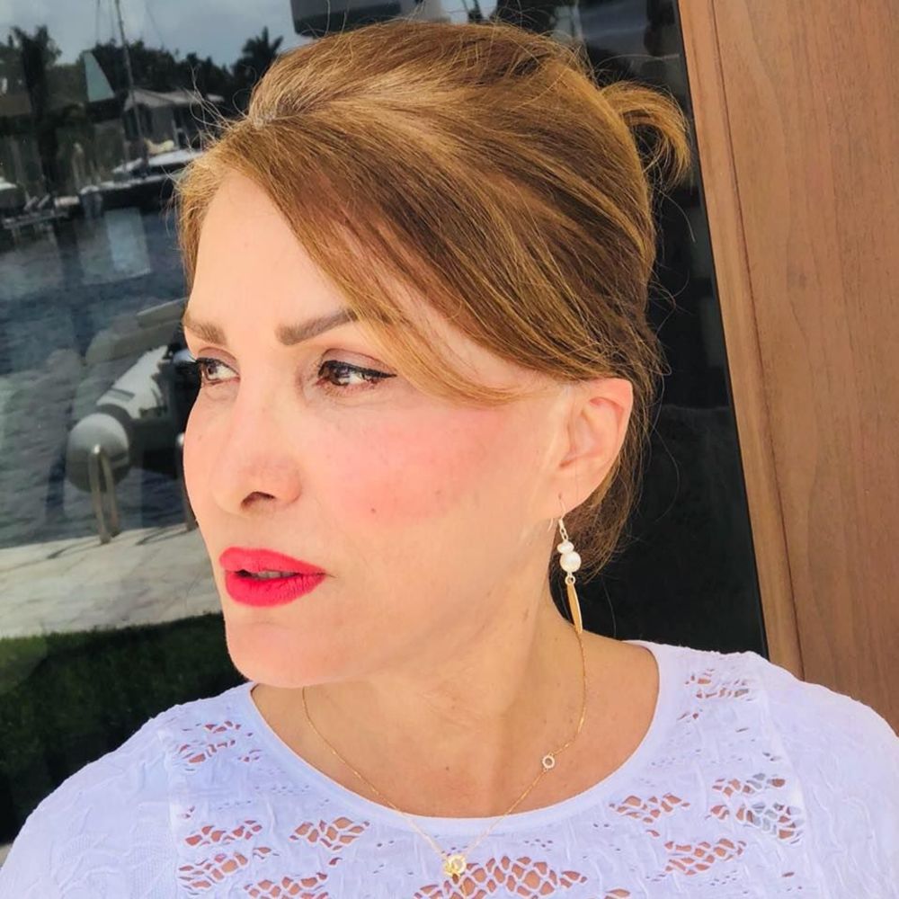 Meet your Posher, Vida